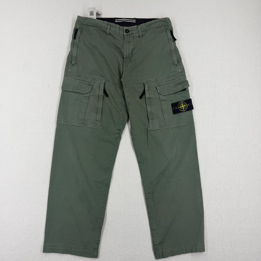 Stone Island Loose Fit Cargo Pants — front