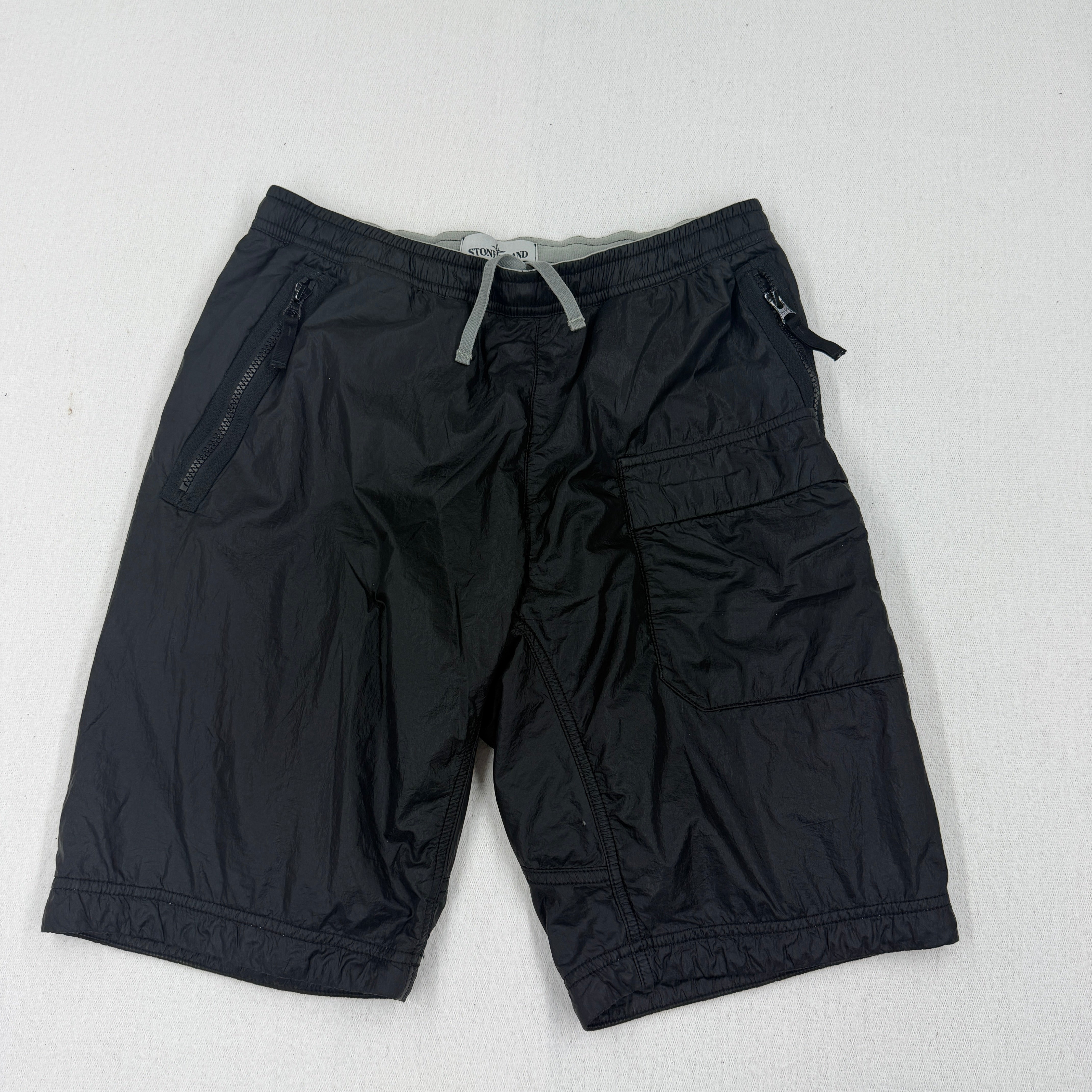 ショートパンツ STONE  MICRO RIPSTOP NYLON SHORTS Stone Island Micro Ripstop Nylon Shorts - W30
