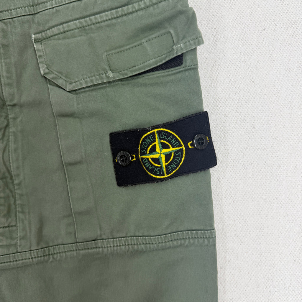 Stone Island Loose Fit Cargo Pants — badge