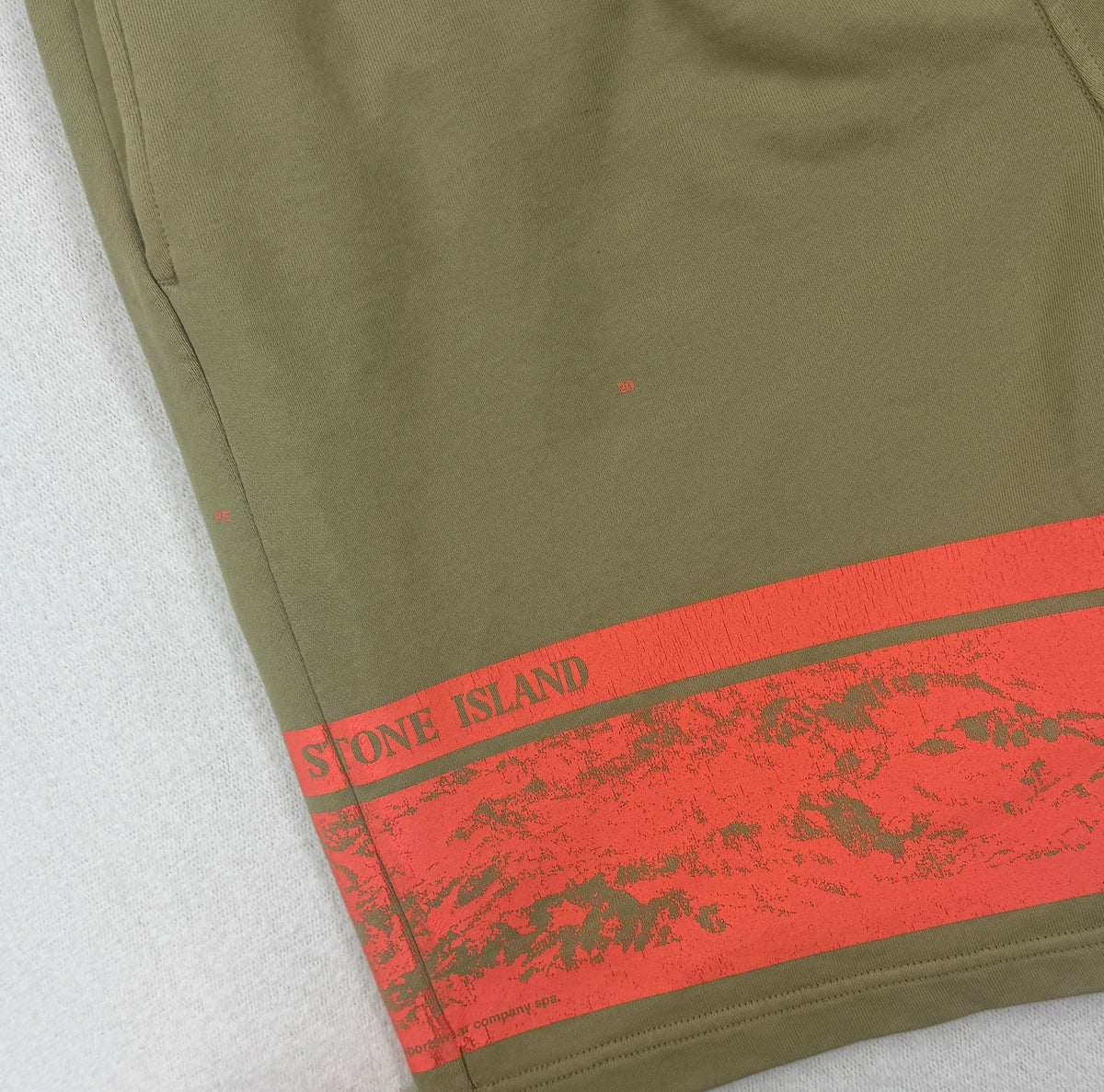 Stone Island Graphic Print Fleece Shorts — detail