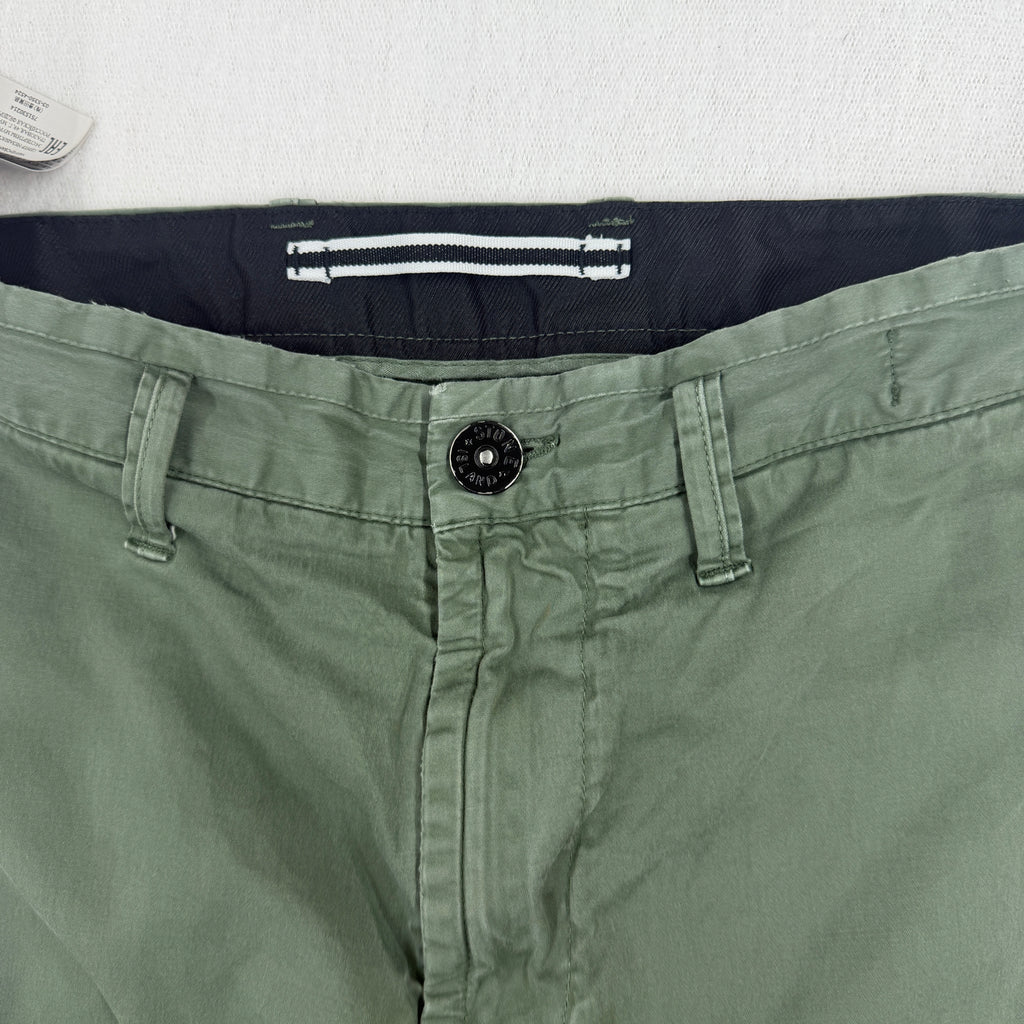 Stone Island Loose Fit Cargo Pants — detail