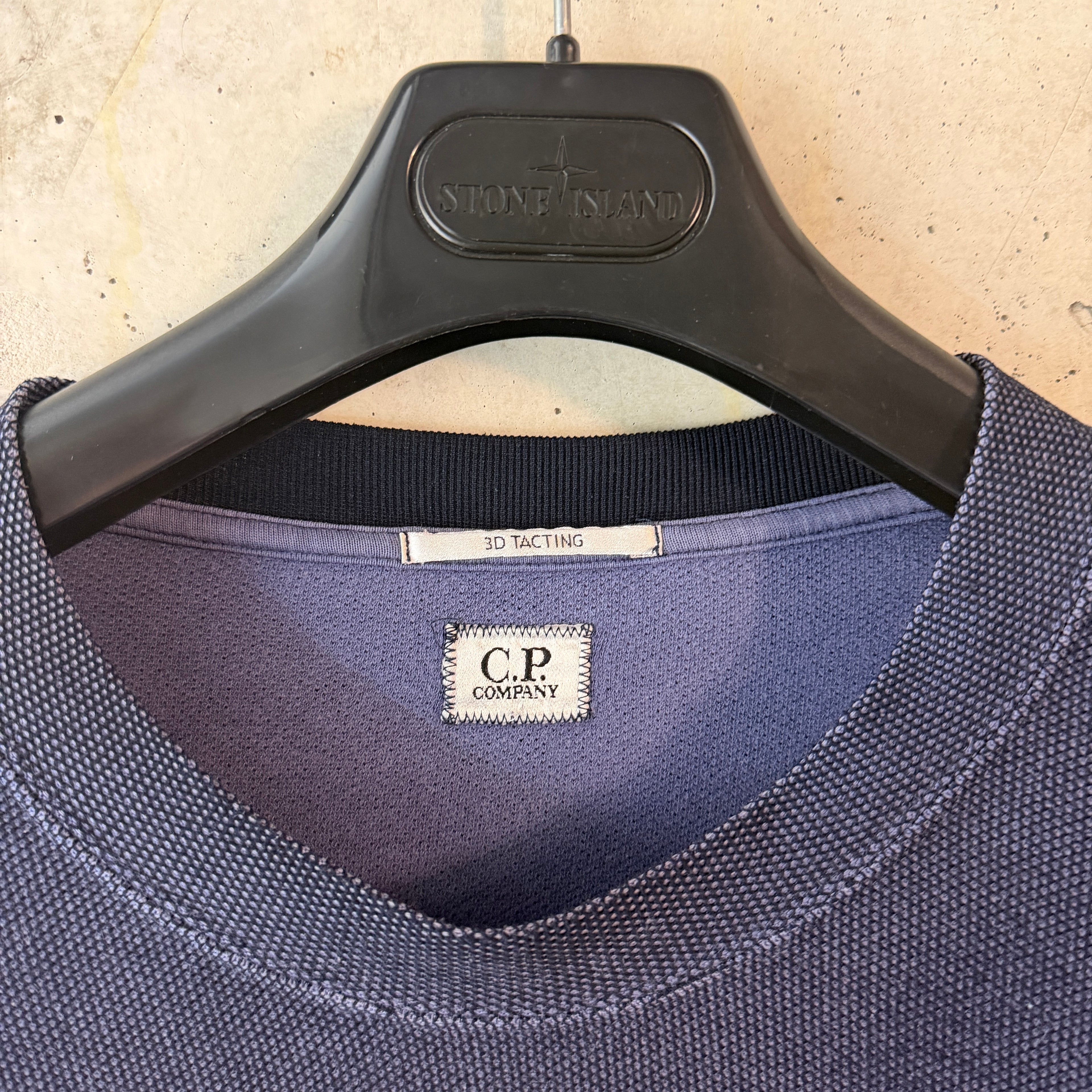 C.P. Company 3D Tacting Lens Crewneck — detail