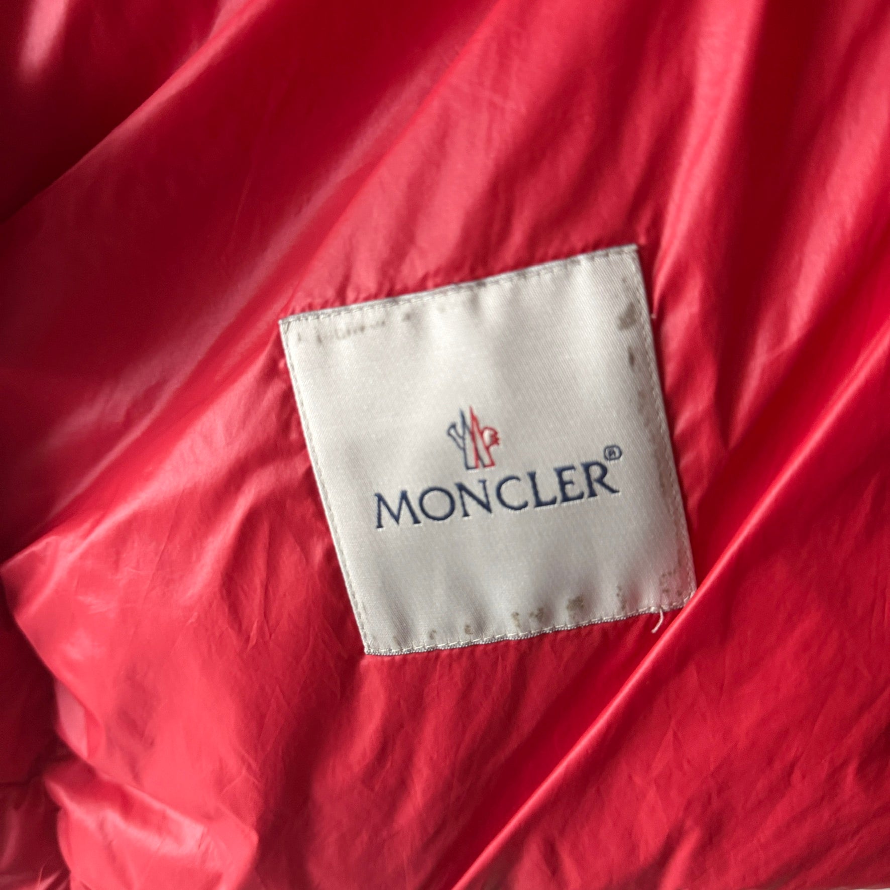 Moncler Gui women's down gilet red care label 3