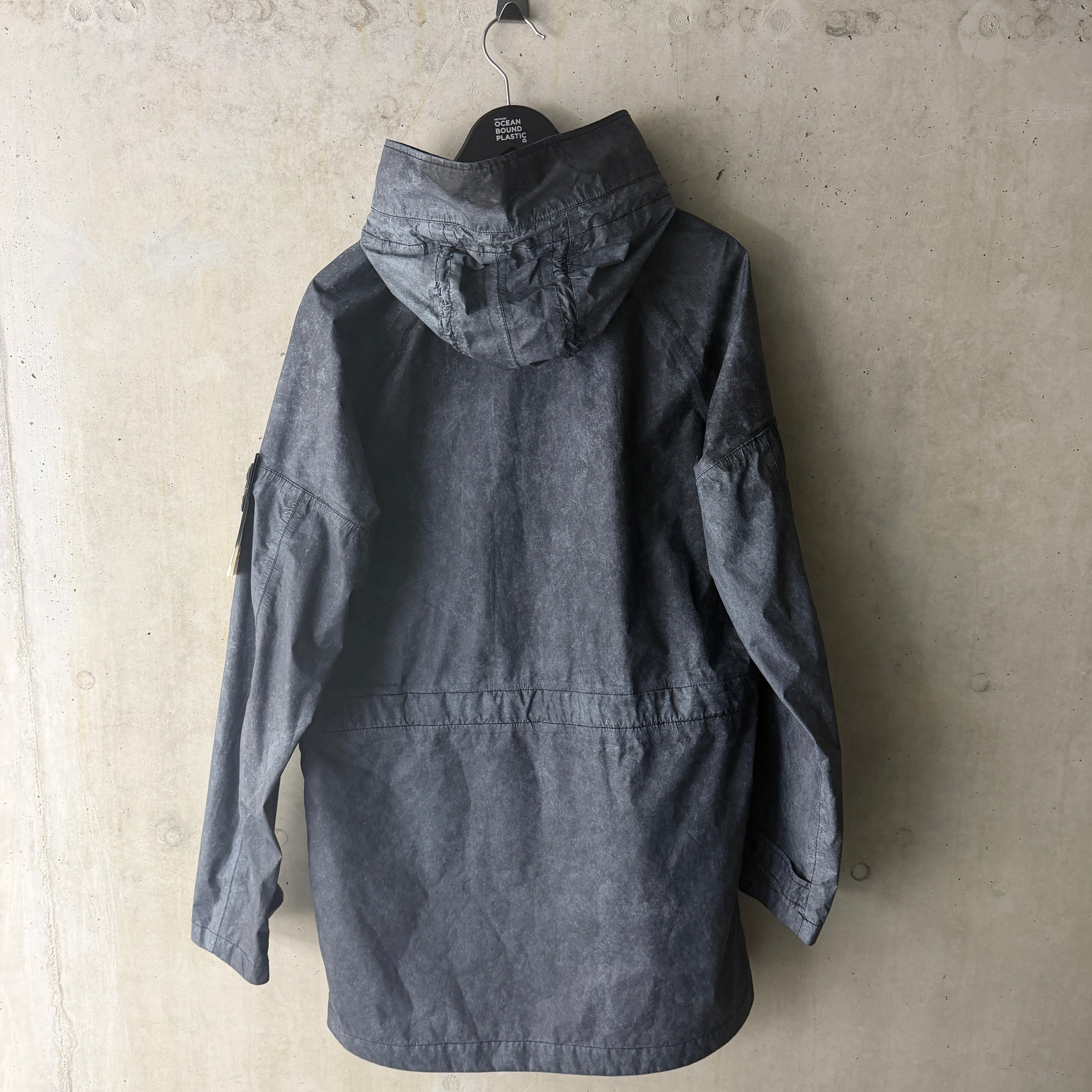 Stone Island Membrana 3L Dust Colour parka anthracite back view