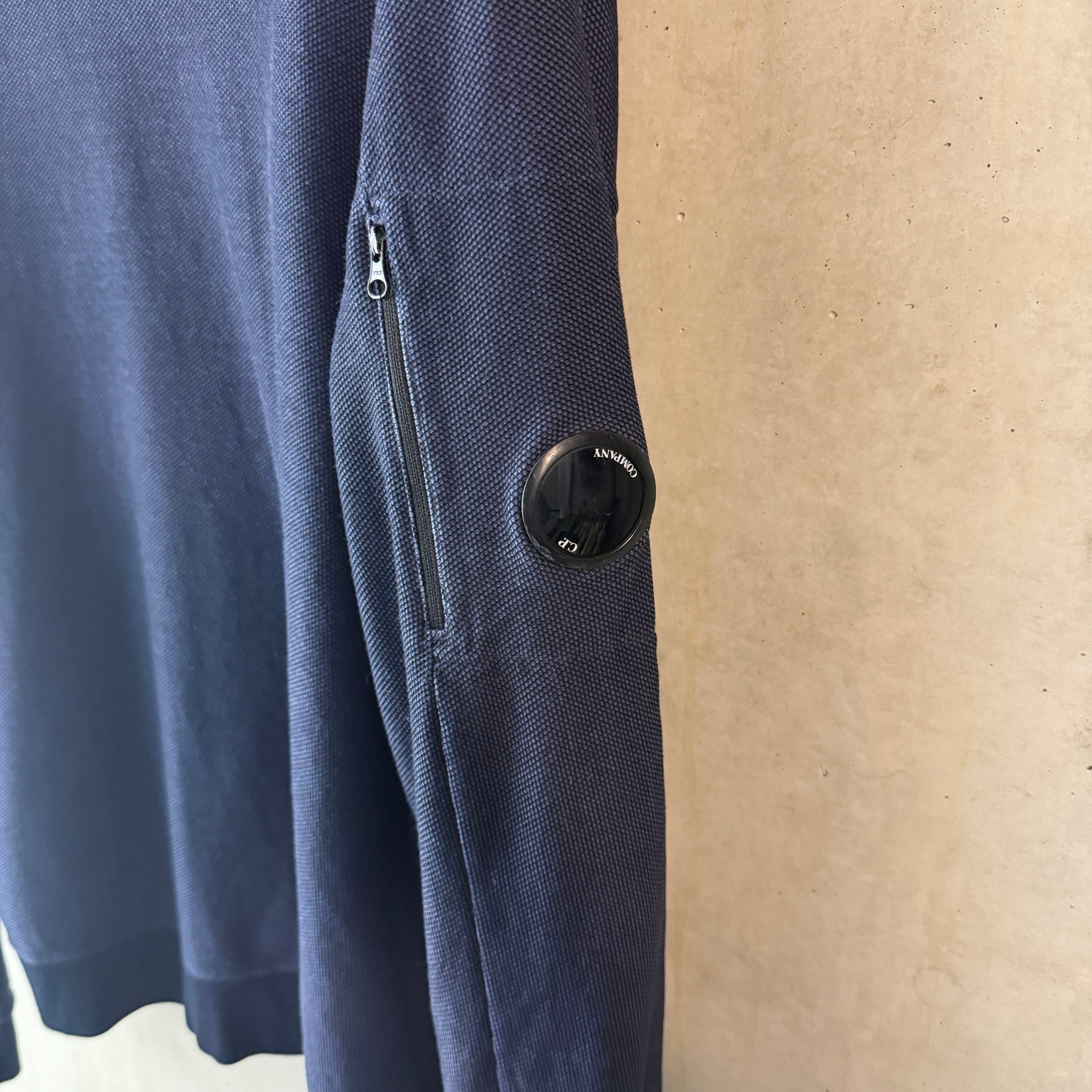 C.P. Company 3D Tacting Lens Crewneck — detail