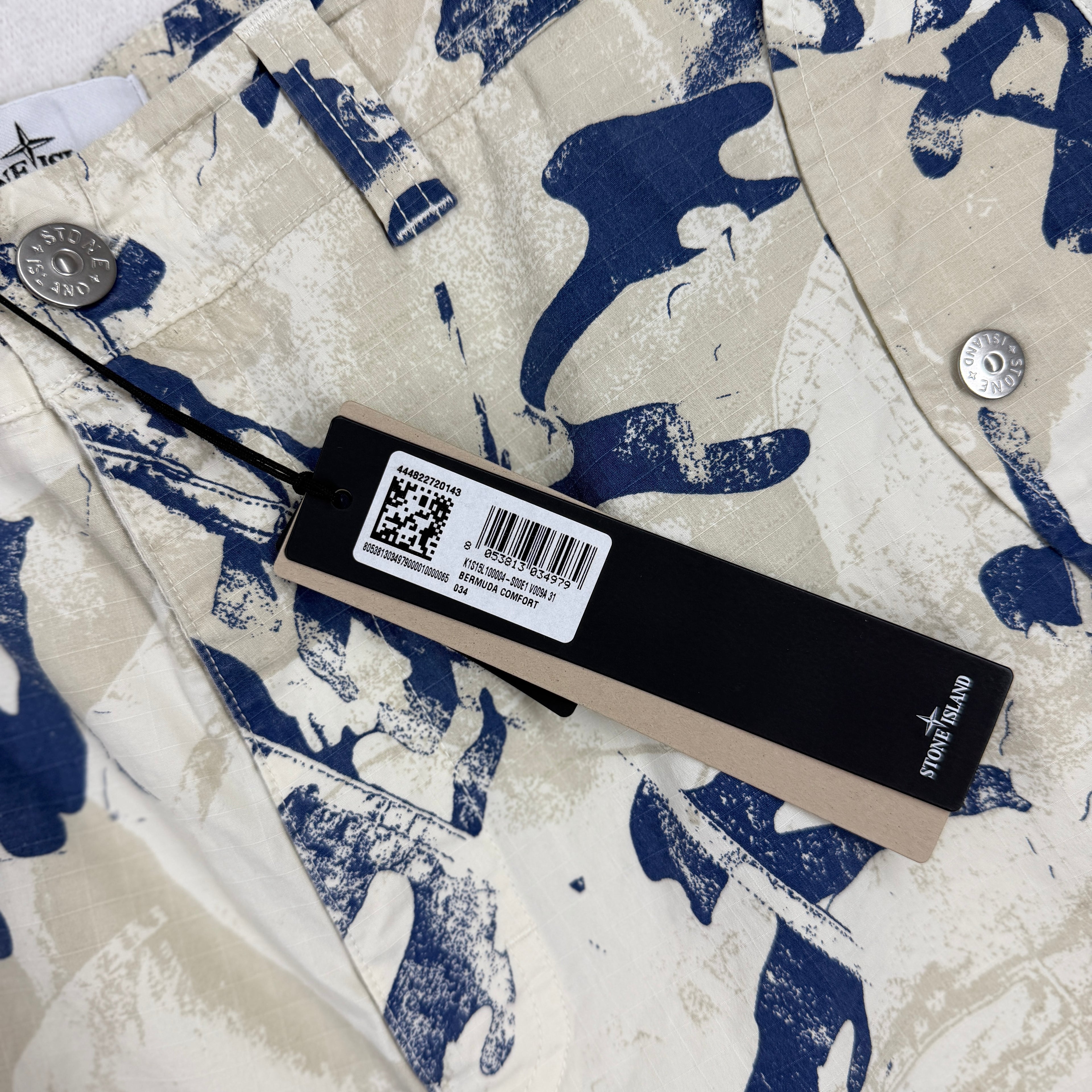 Stone Island Scan Desert Camo Comfort Fit Cargo Shorts — tag