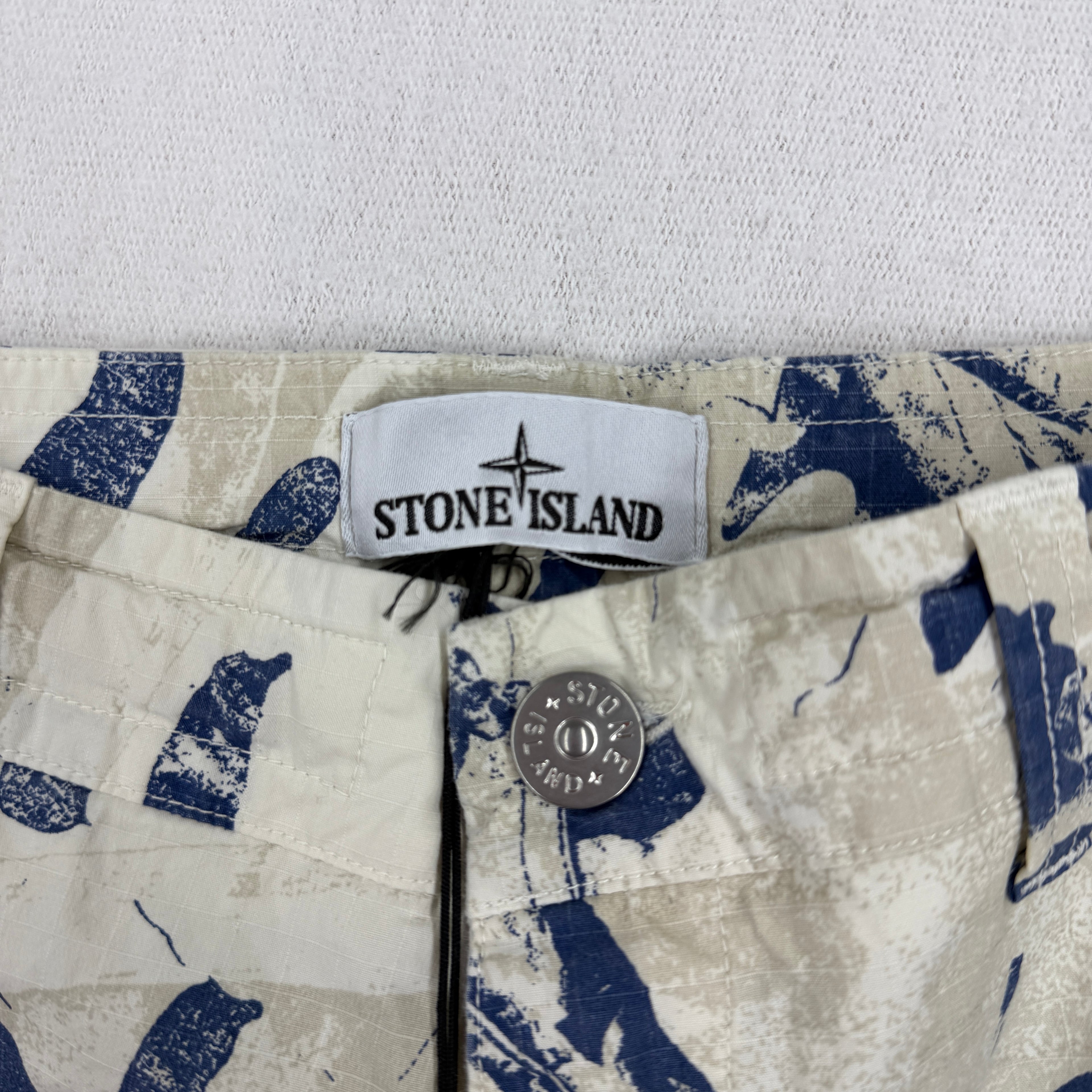 Stone Island Scan Desert Camo Comfort Fit Cargo Shorts — label