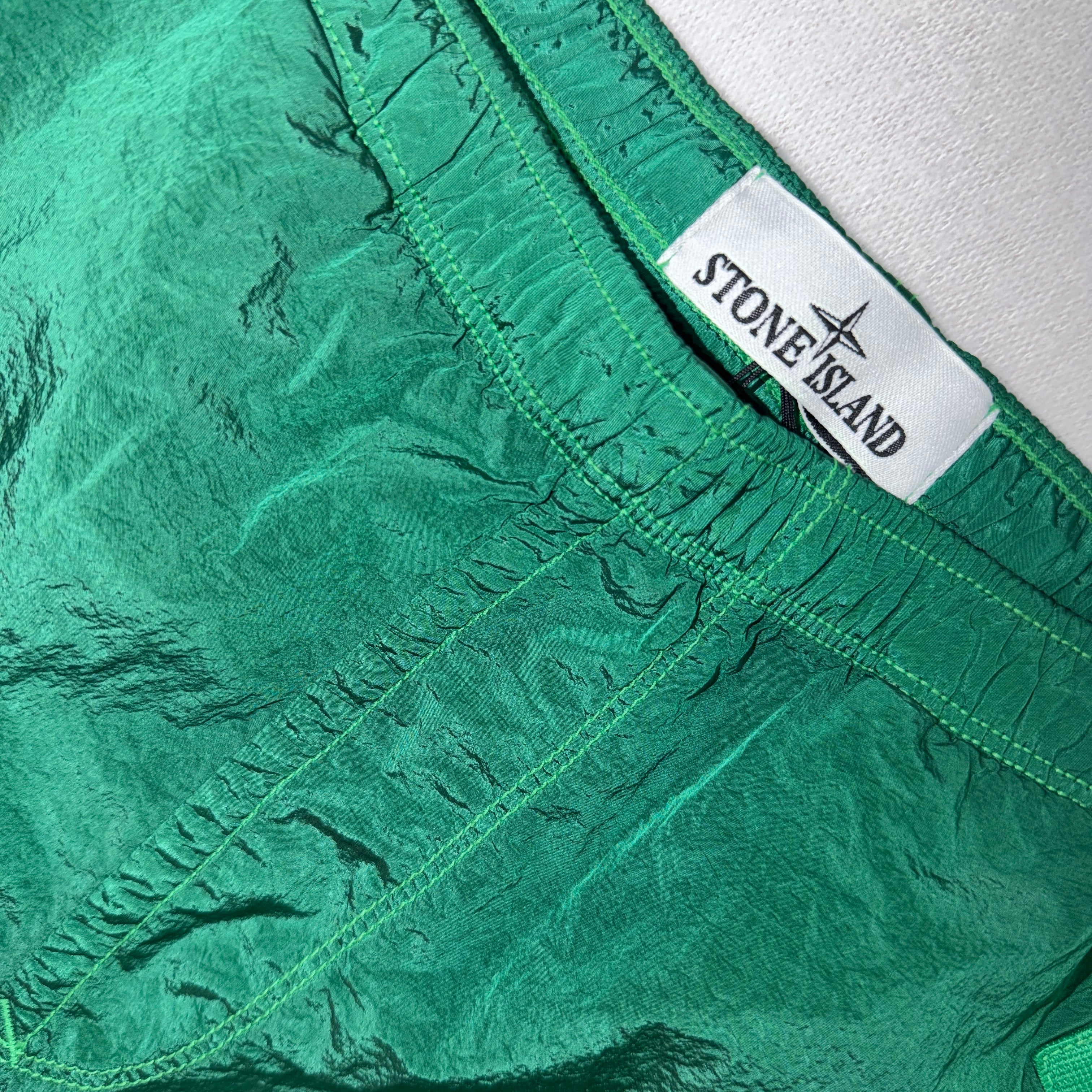 Stone Island Shorts Cargo — label