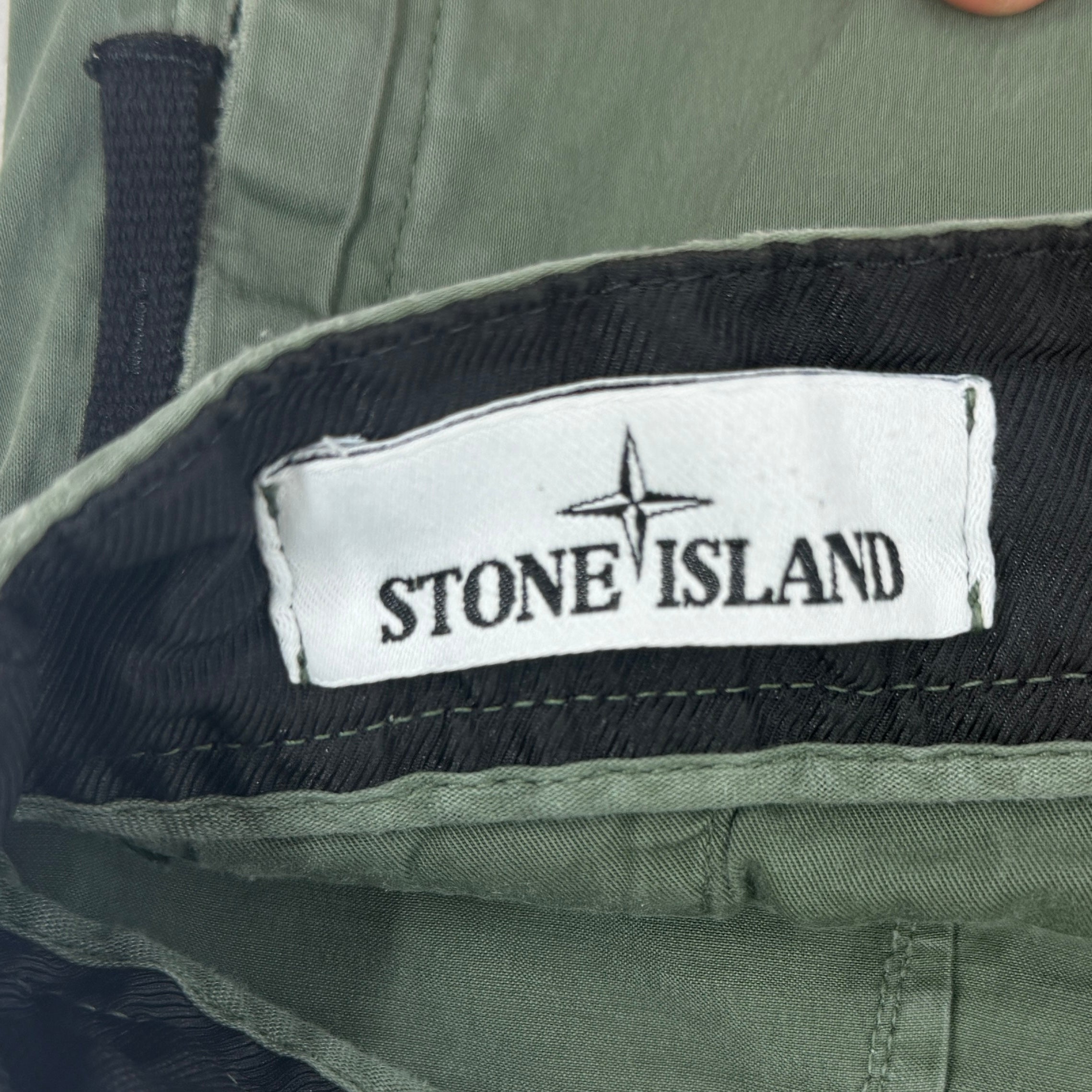 Stone Island Loose Fit Cargo Pants — label