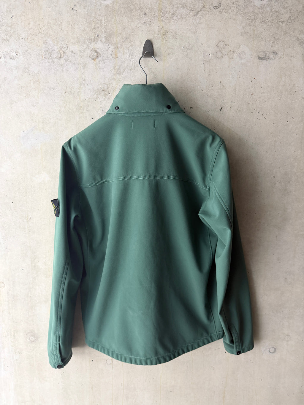 Stone Island Soft Shell-R — back