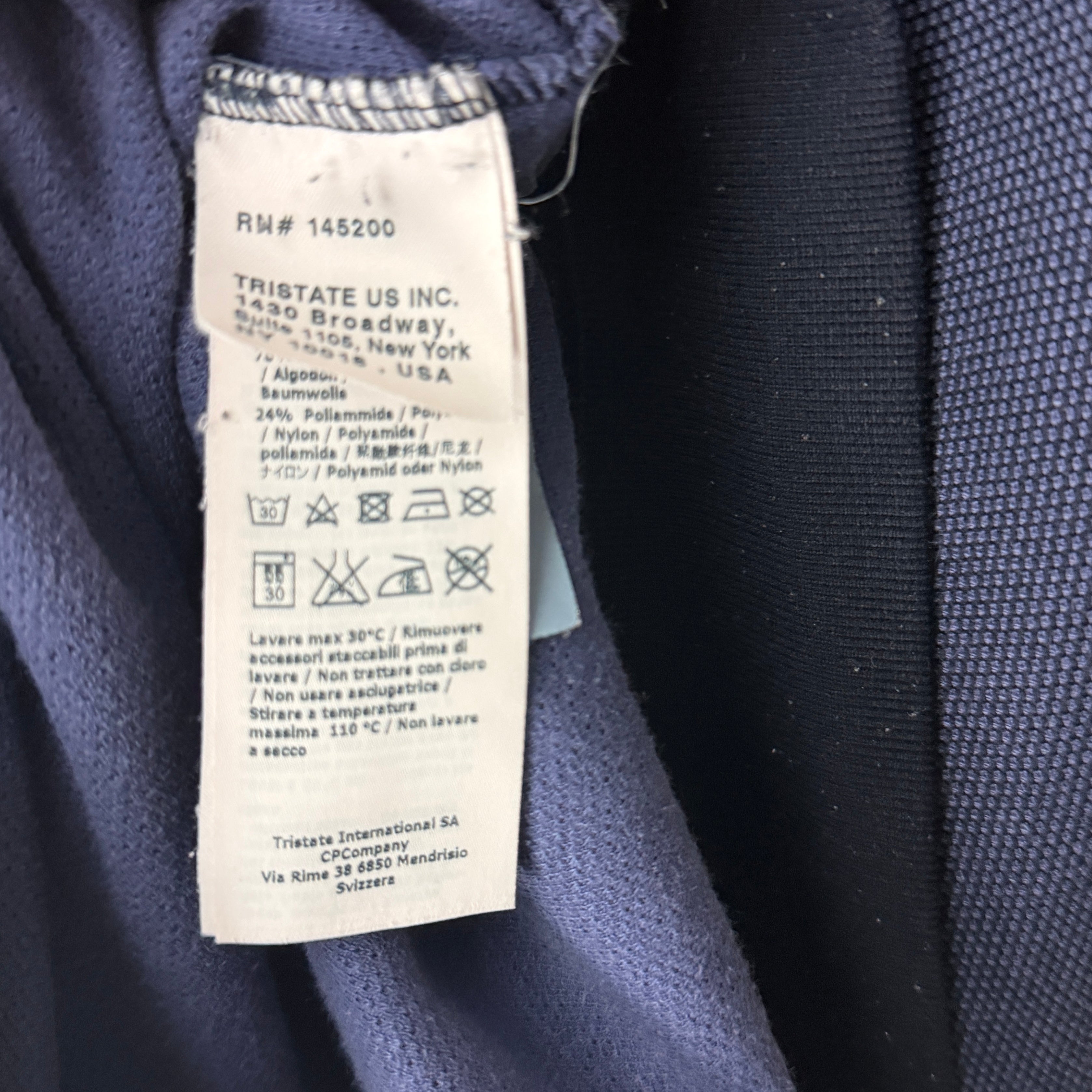 C.P. Company 3D Tacting Lens Crewneck — label