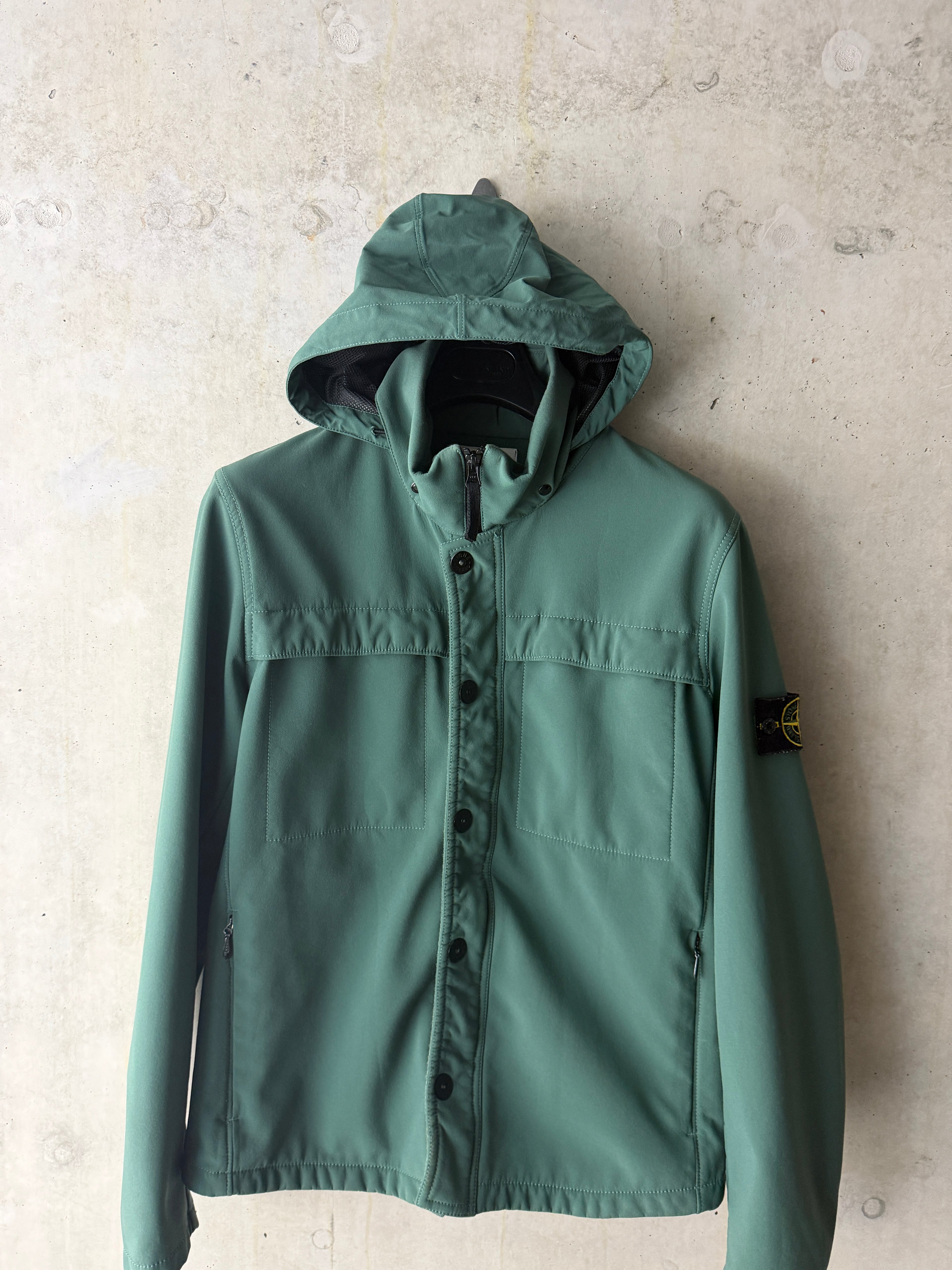 Stone Island Soft Shell-R — front