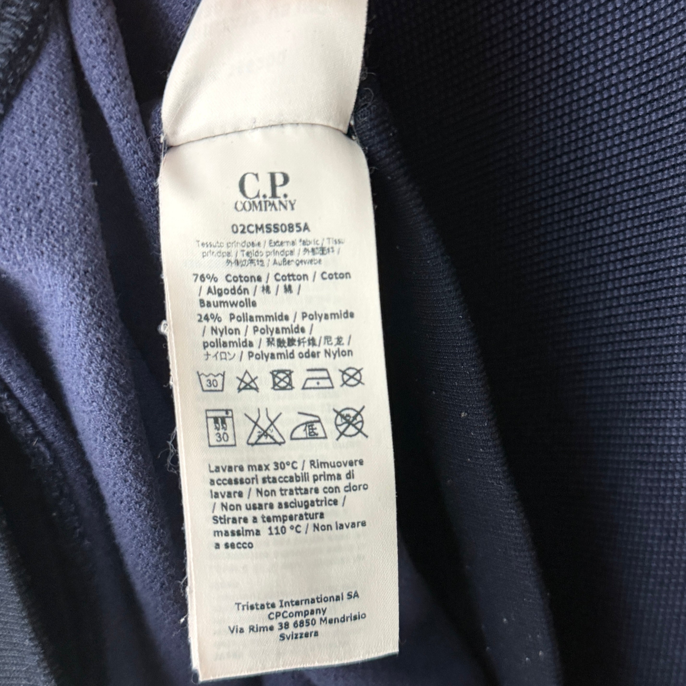C.P. Company 3D Tacting Lens Crewneck — label