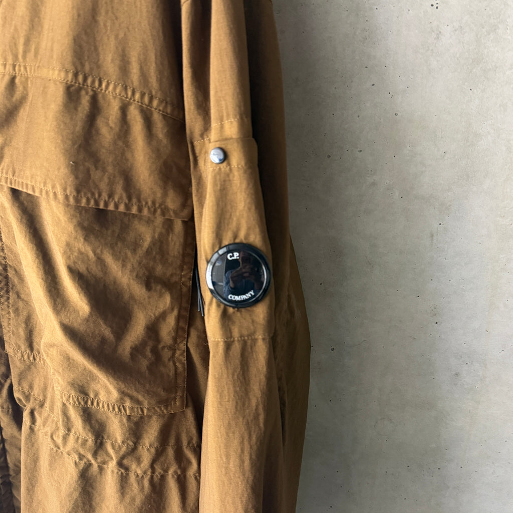C.P. Company Taylon P overshirt camel tobacco detail view