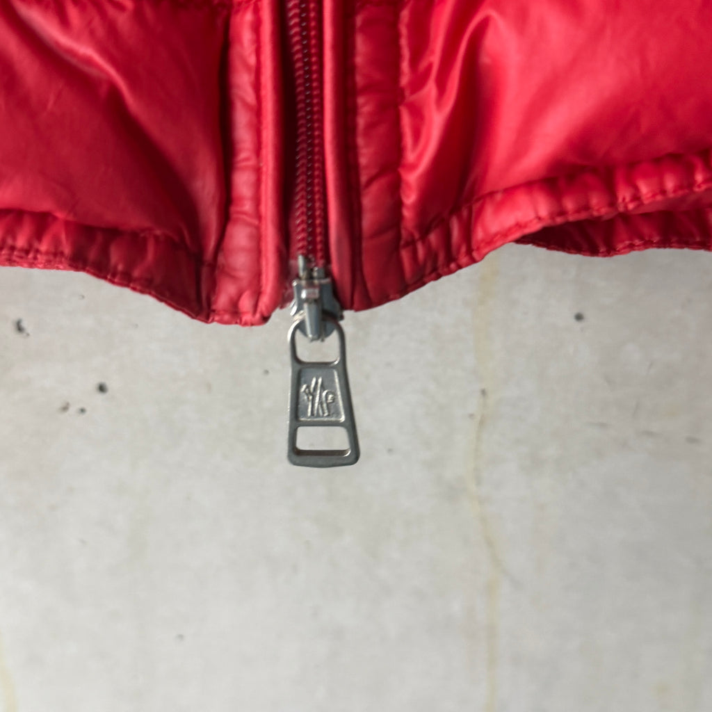 Moncler Gui women's down gilet red detail view 4