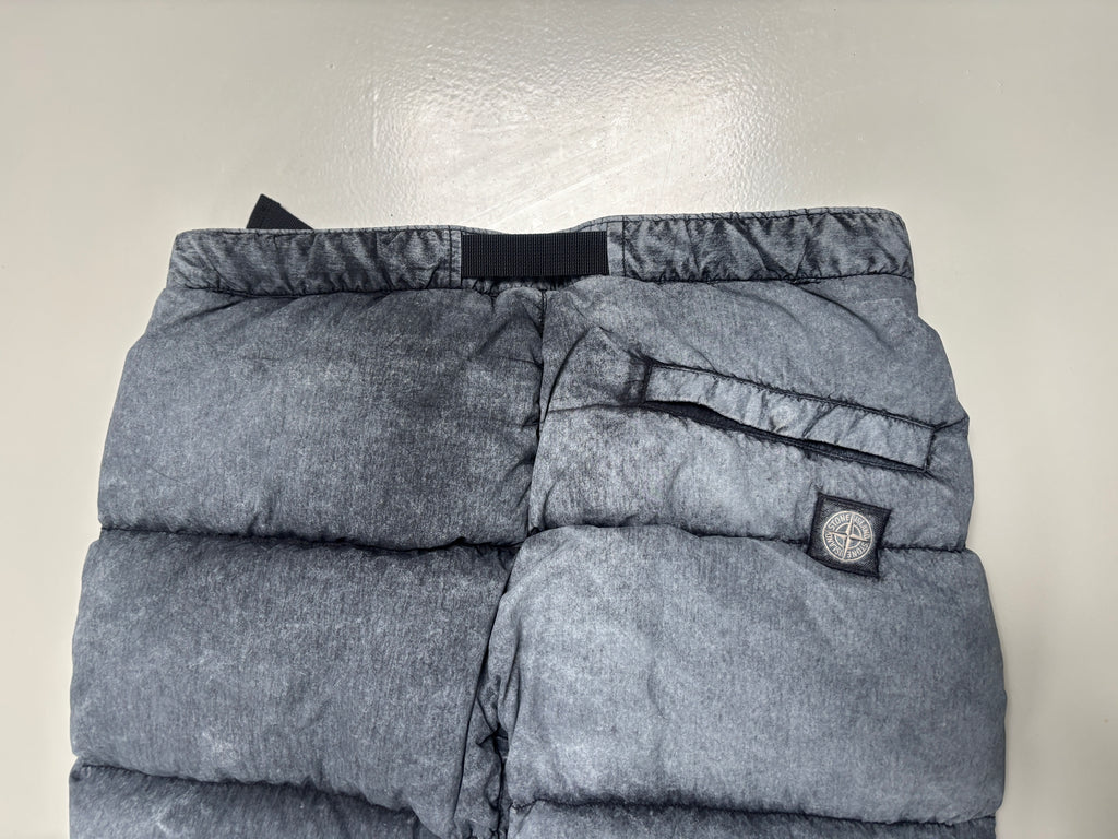 Stone Island Tela Nylon Down Dust Colour 2 in 1 Trousers — badge