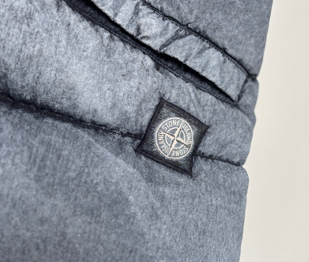 Stone Island Tela Nylon Down Dust Colour 2 in 1 Trousers — badge