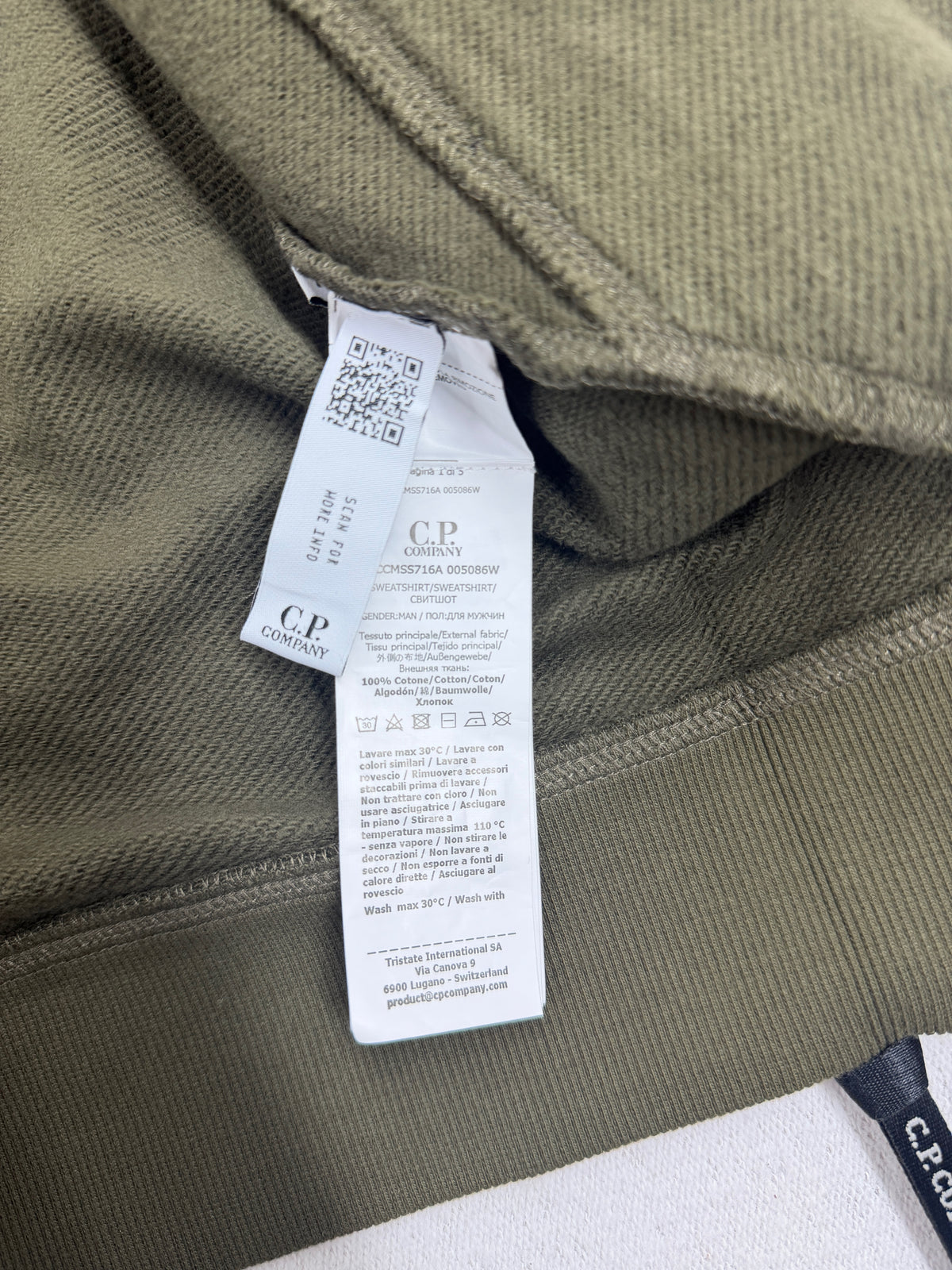 C.P. Company Diagonal Raised Fleece Hooded Zip Lens Sweatshirt — label