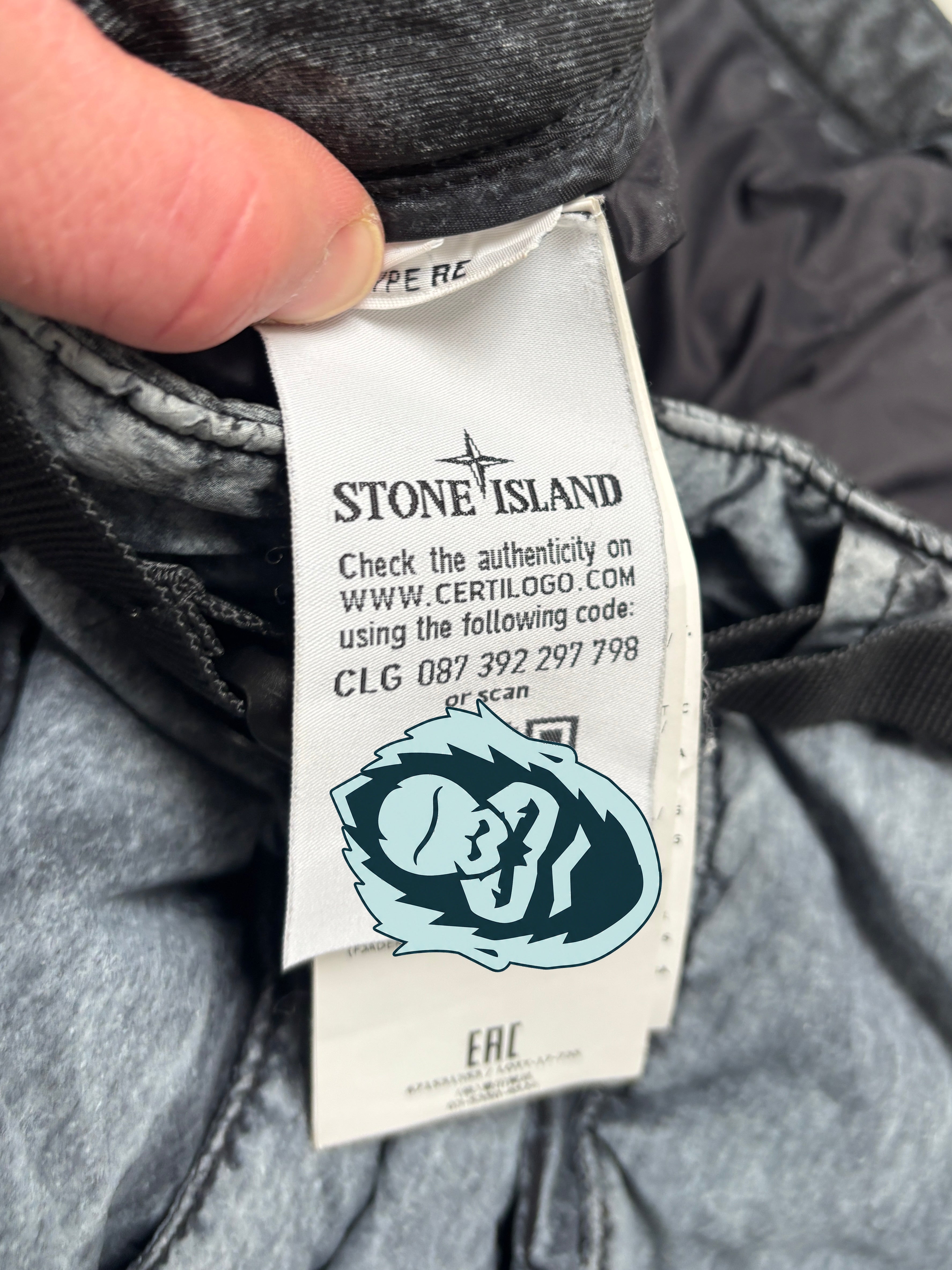 Stone Island Tela Nylon Down Dust Colour 2 in 1 Trousers — certilogo