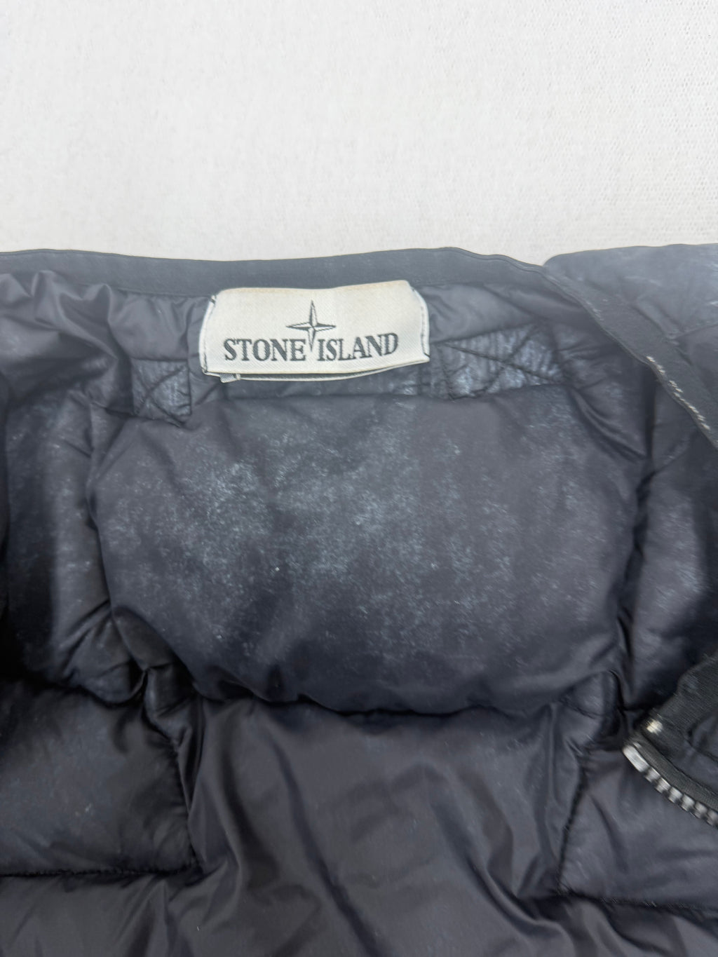 Stone Island Tela Nylon Down Frost Finish Vest - Medium