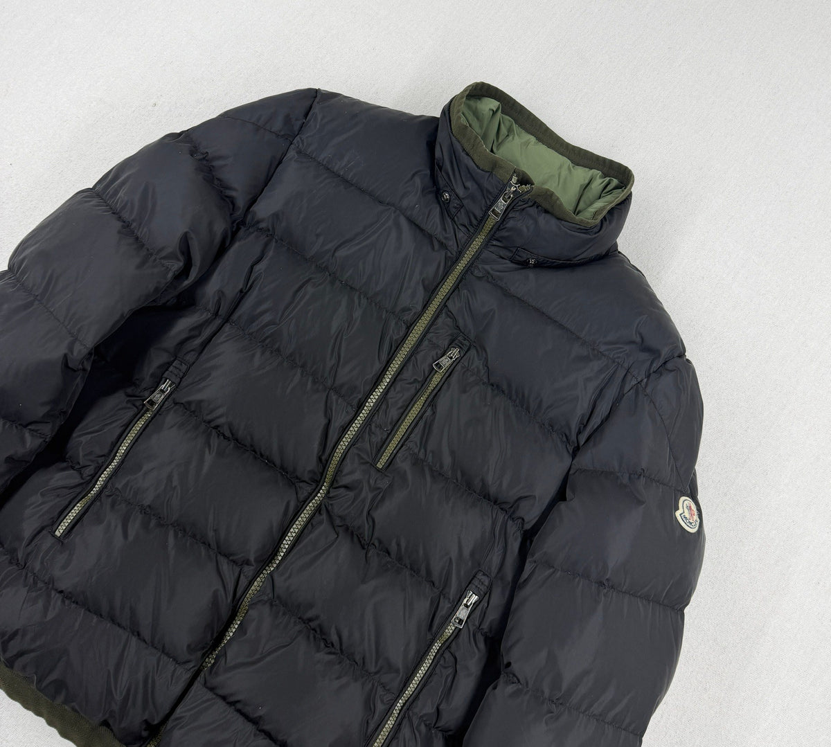 Moncler Gres Giubbotto Down Jacket — detail
