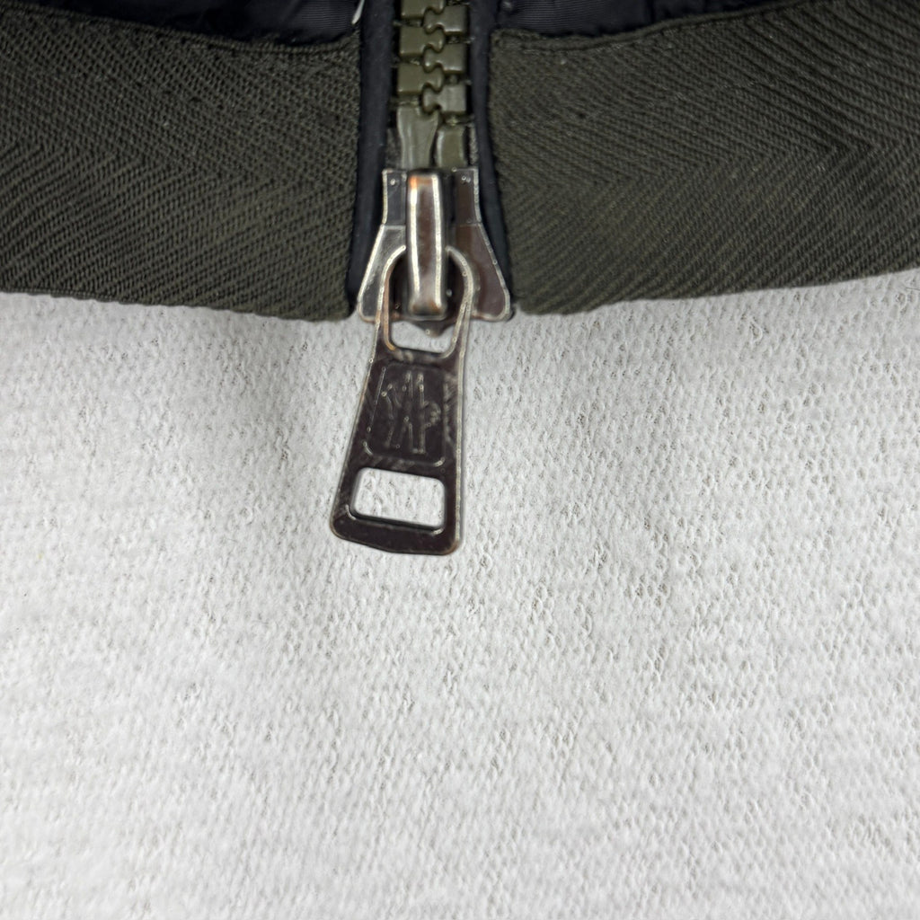 Moncler Gres Giubbotto Down Jacket — detail