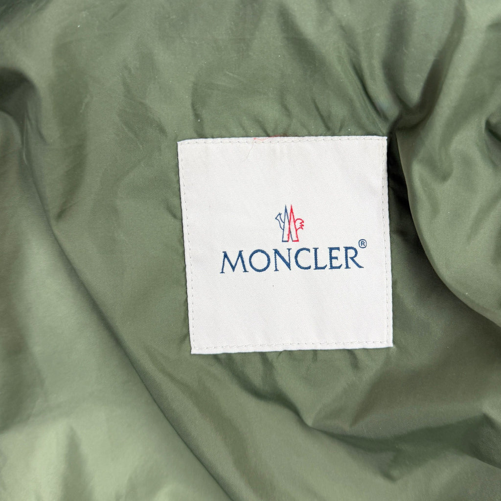 Moncler Gres Giubbotto Down Jacket — detail