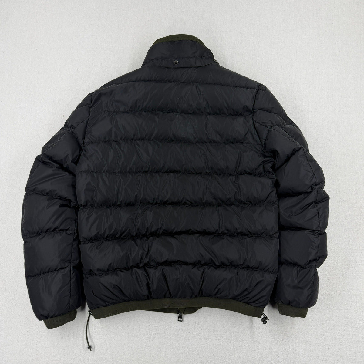 Moncler Gres Giubbotto Down Jacket — detail