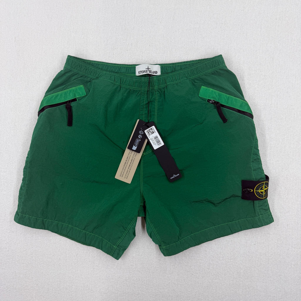 Stone Island Nylon Metal Shorts Cargo - W30CO — front
