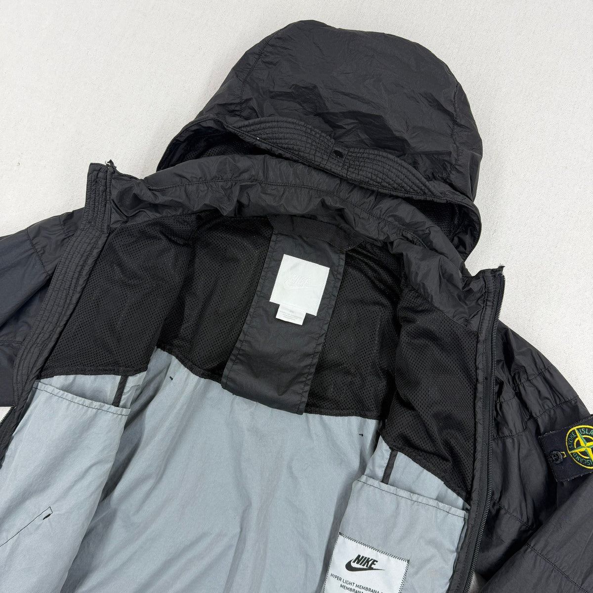 Stone Island Nike Hyper Light Membrana 2L TC Windrunner SS16 — detail