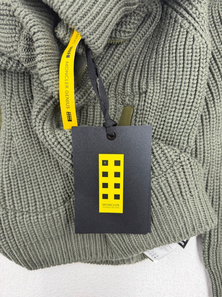 Moncler X Pharrel Williams "Ciclista Tricot" Half Zip Knit AW23 — detail