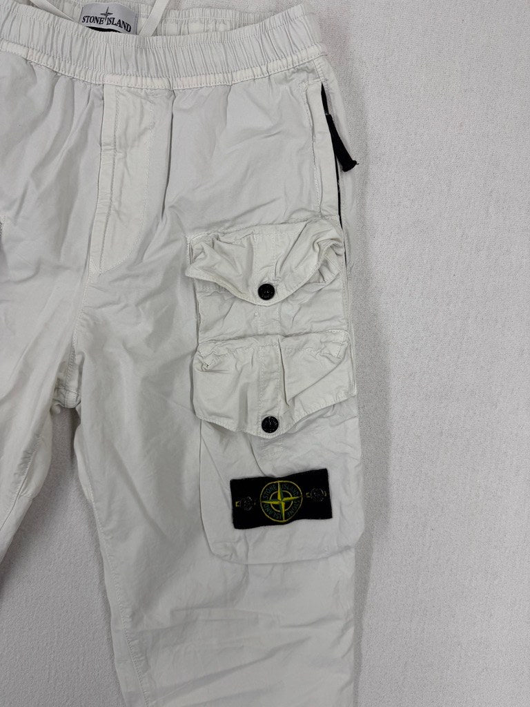 Stone Island SS22 Multipocket White Cotton Cargo Trousers — badge