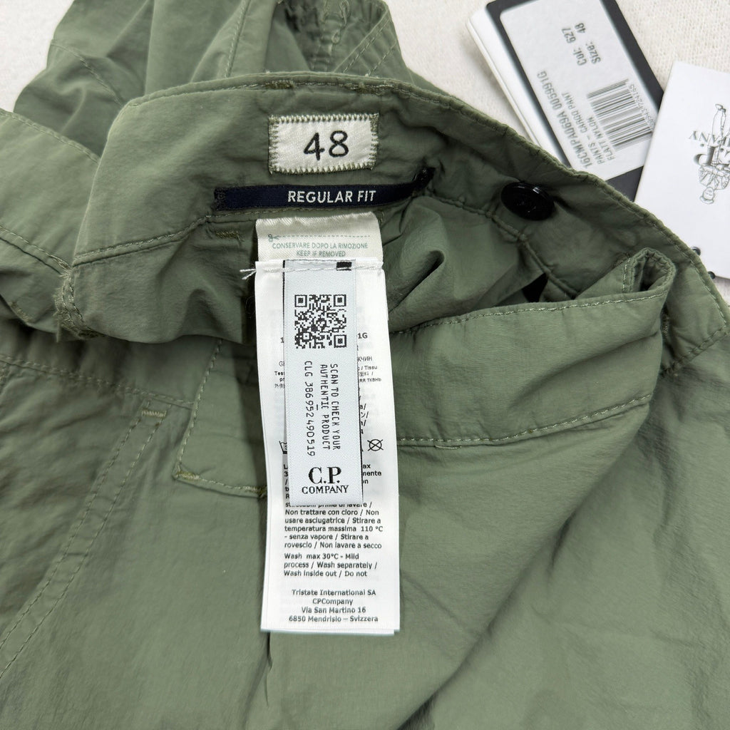 C.P. Company Cargo Pants Flatt Nylon — detail
