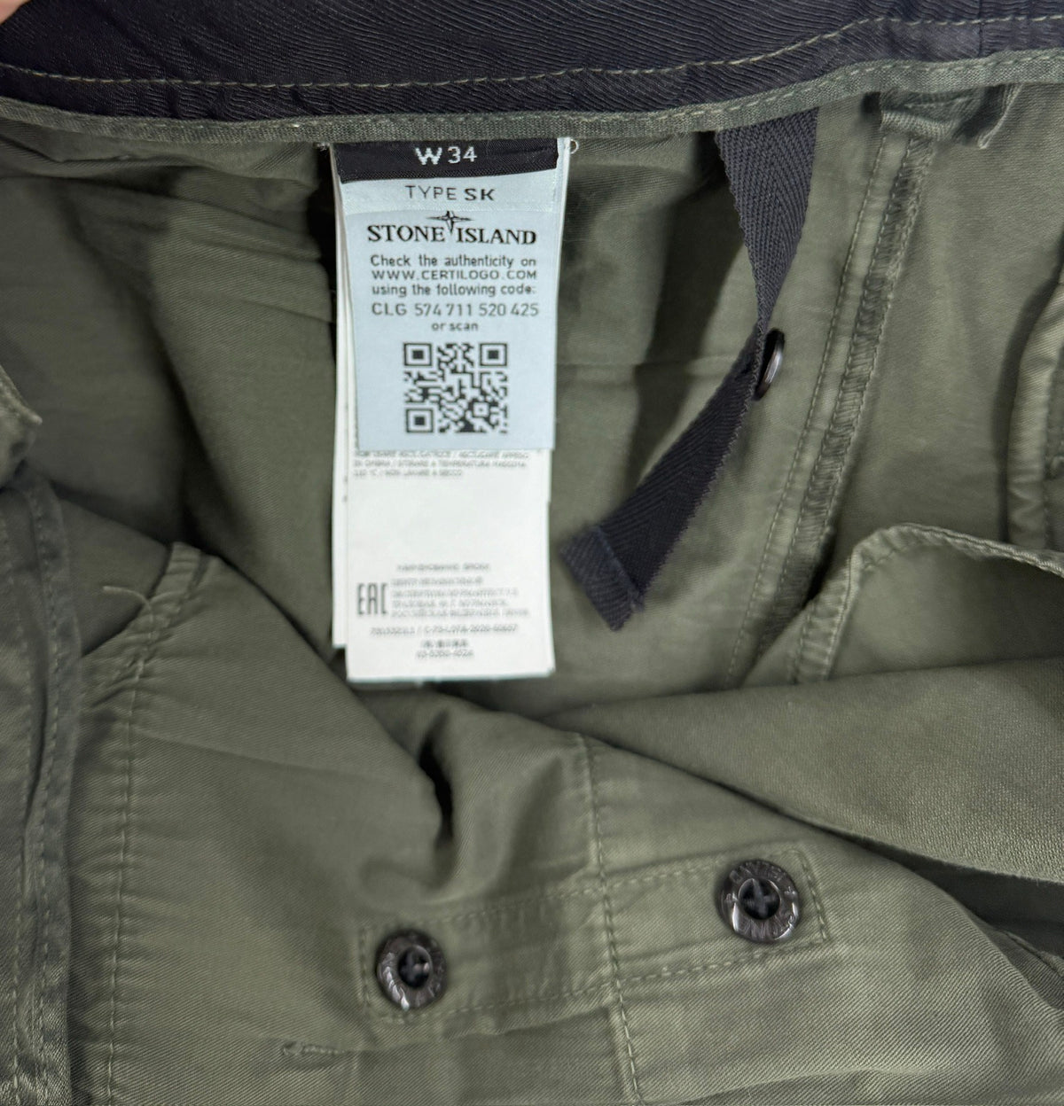 Stone Island AW20 Stretch Cotton Skinny Fit Cargo Pants — detail
