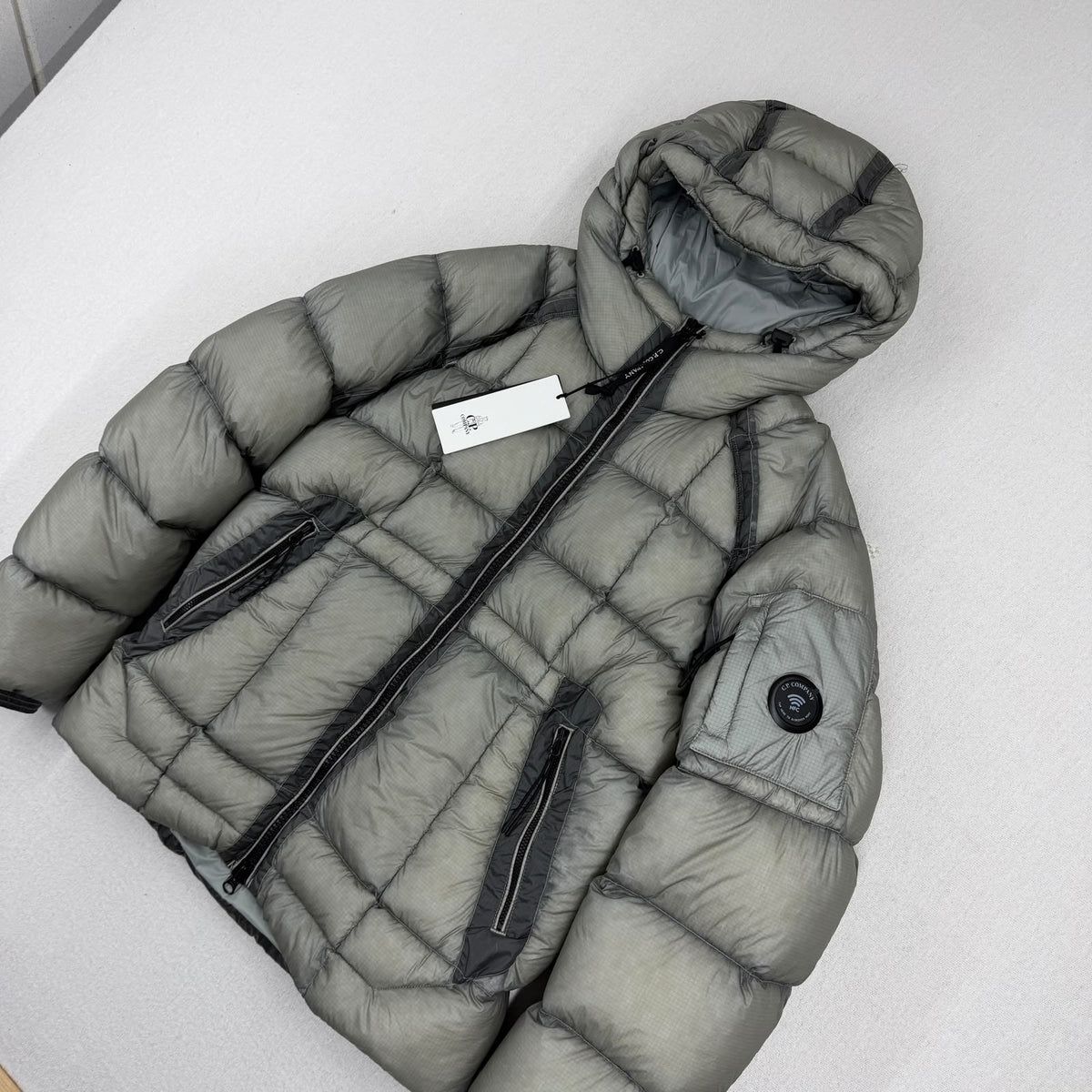 C.P. Company C.P. Company AW26 - DD Shell Hooded Down Jacket — detail