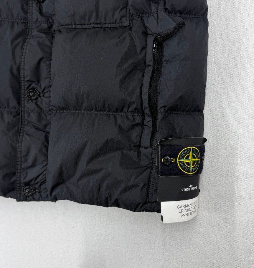 Stone Island AW24 Garment Dyed Crinkle Reps R-NY Down Vest — badge
