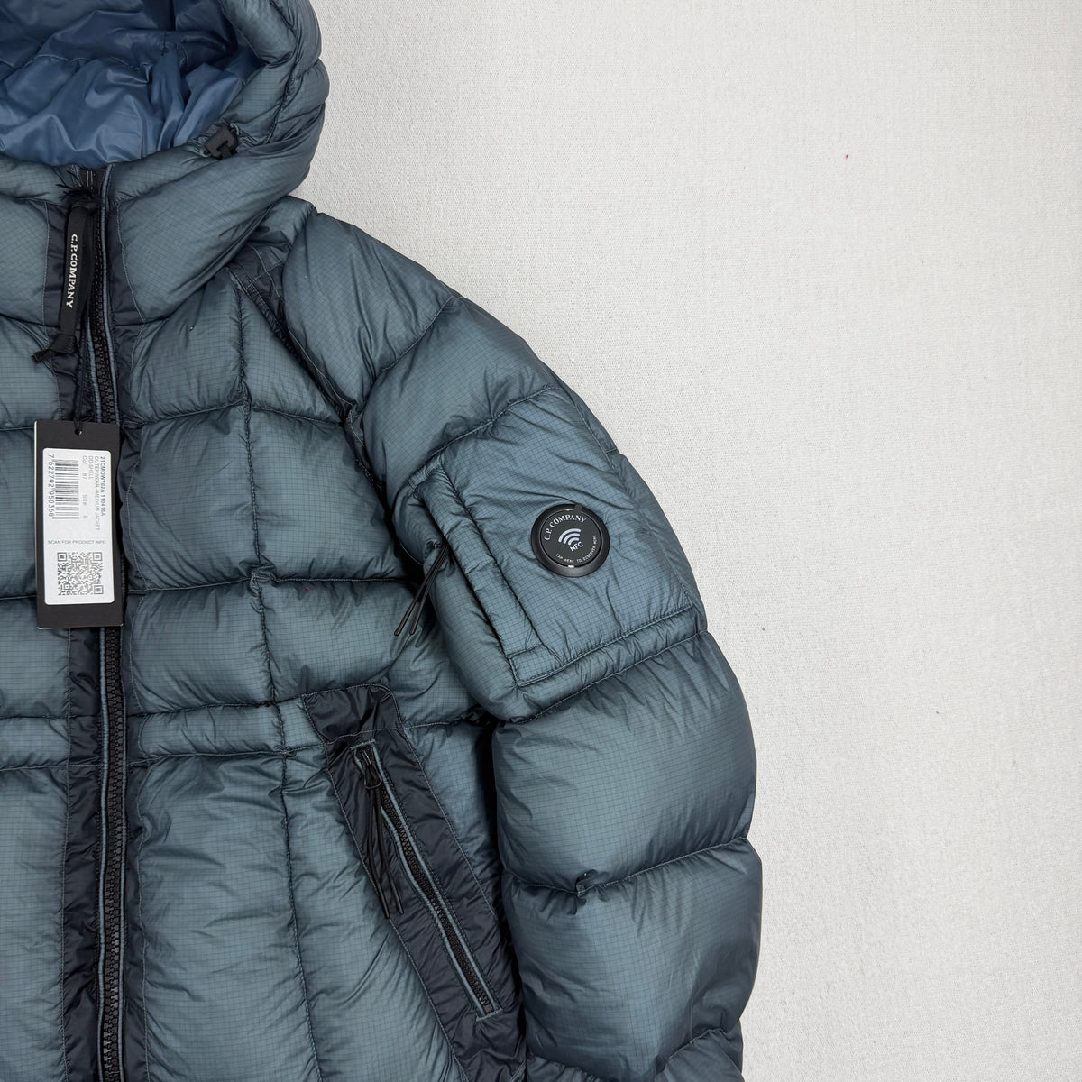 C.P. Company AW26 D.D. Shell Hooded Down Puffer Jacket — detail