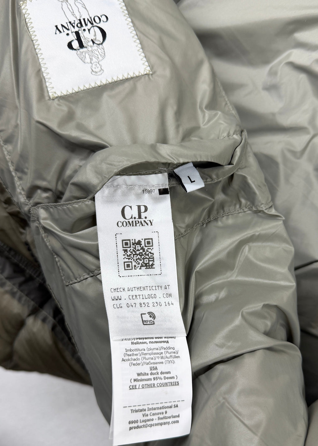 C.P. Company AW26 D.D. Shell Hooded Down Puffer Jacket — detail