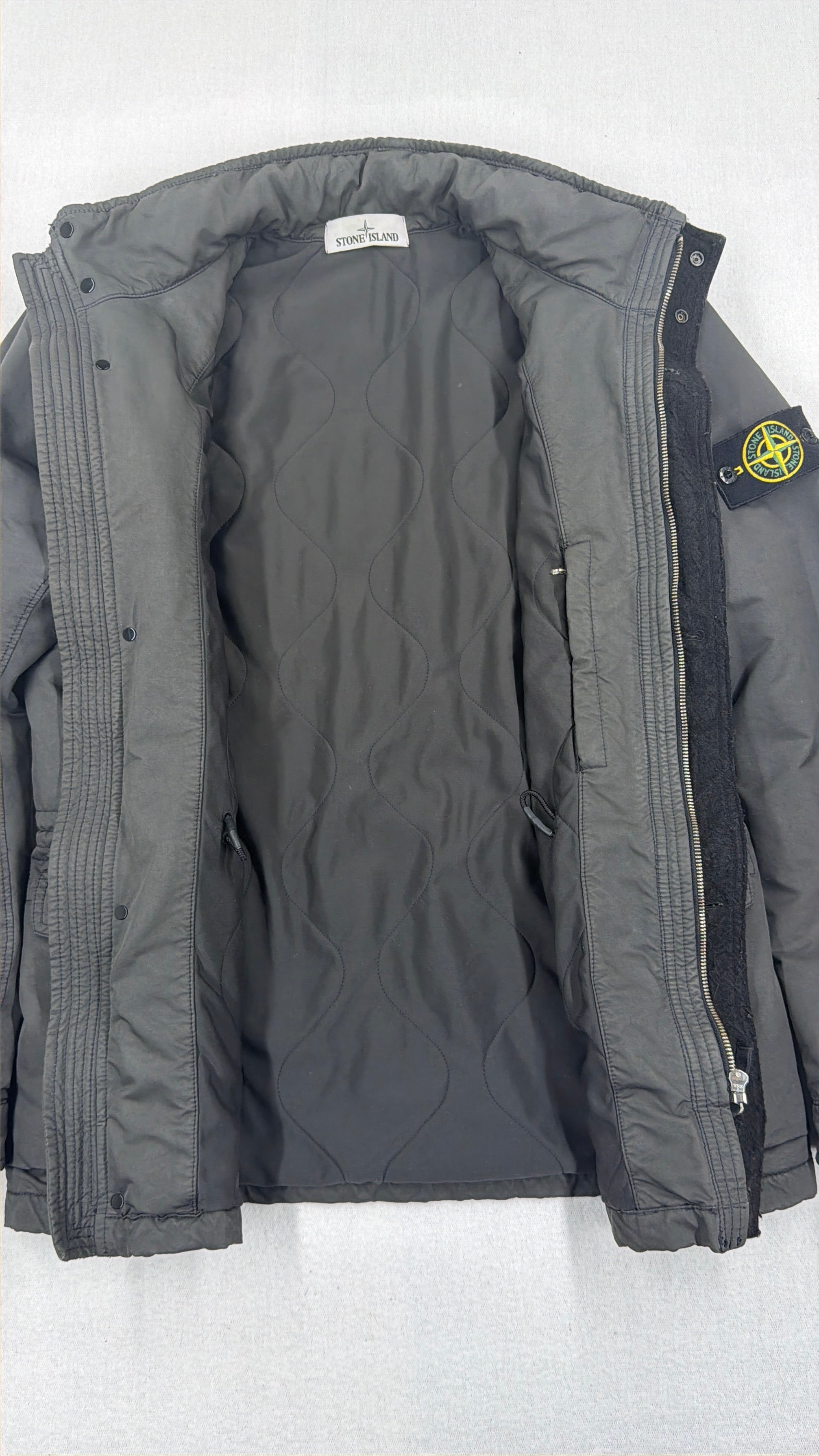 Interior open — Stone Island woven inner label