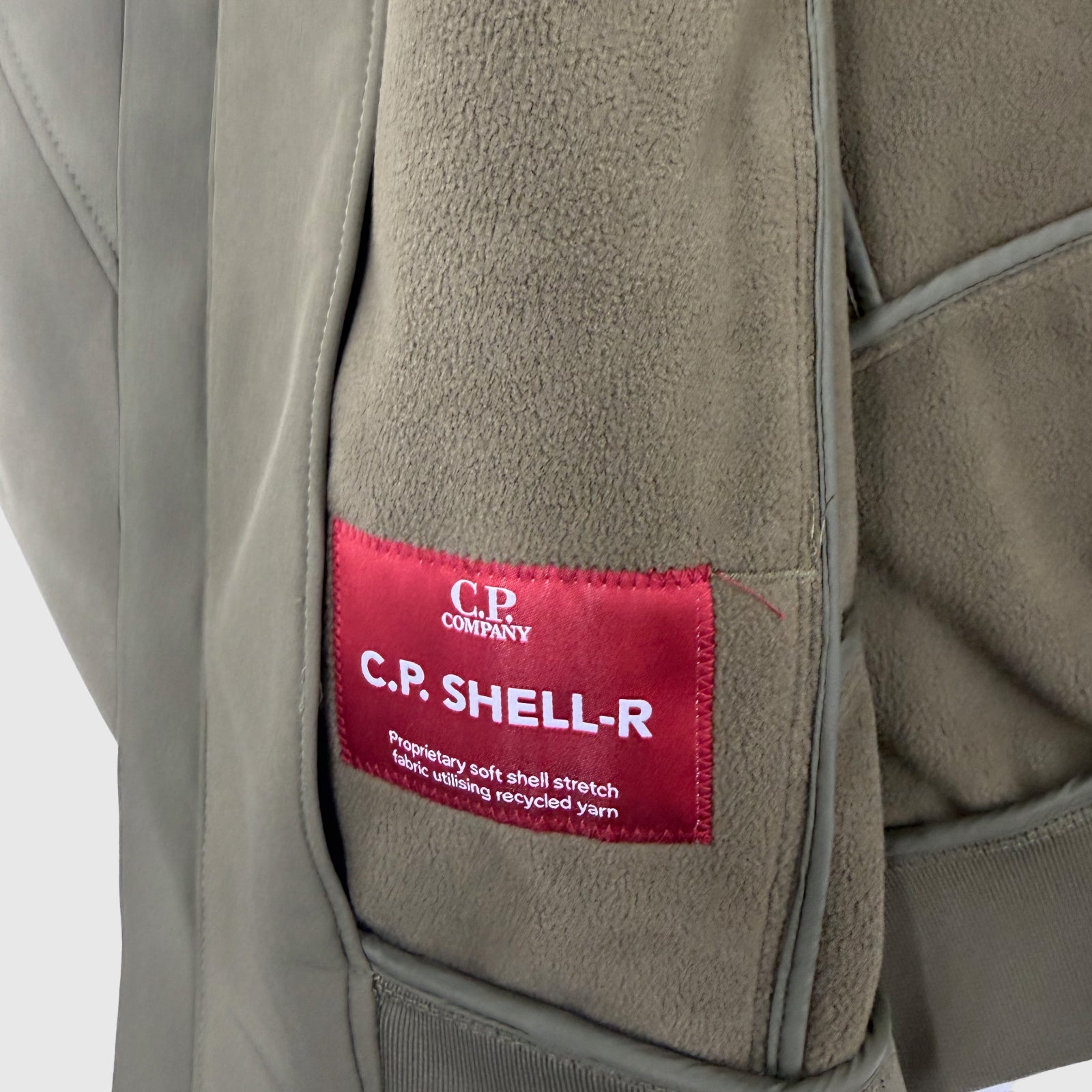 C.P. Company Shell-R Hooded Short Jacket Ivy Green Size S (46) - detail view