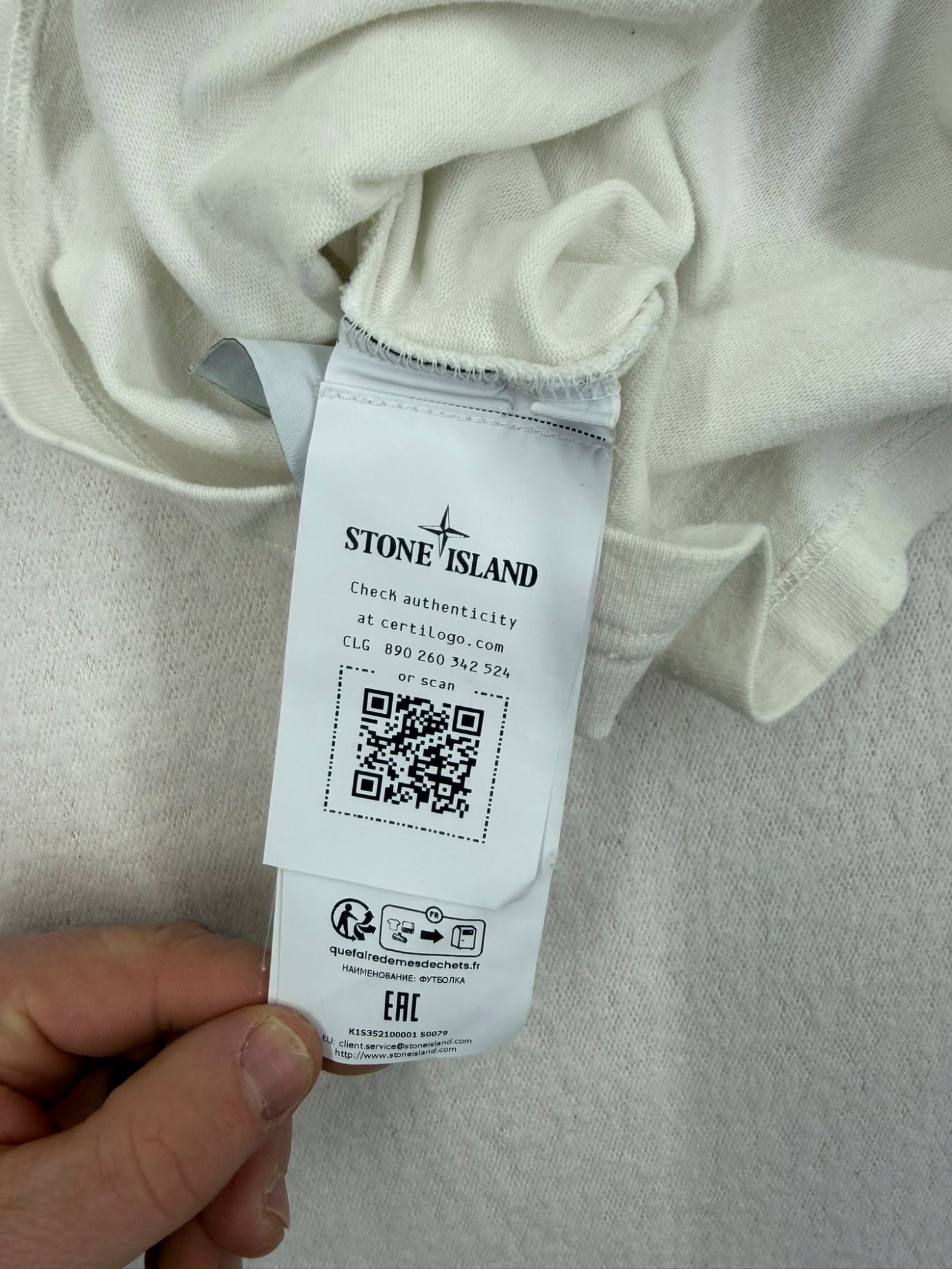 Stone Island Famiglia Logo Tee White Size Medium - detail view